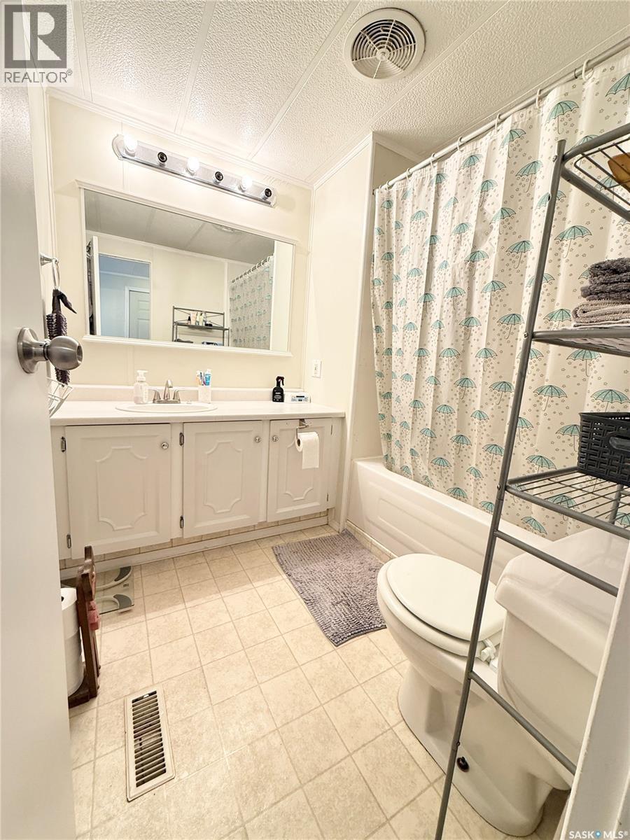 148 Laing Crescent, Weyburn, SK