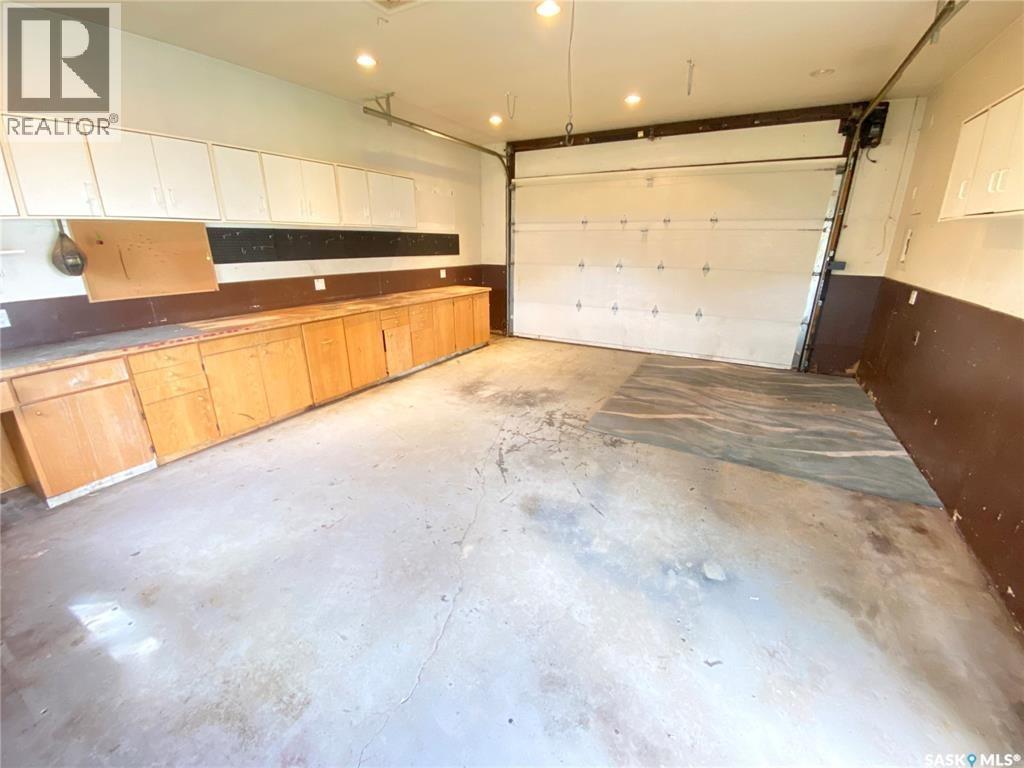 148 Laing Crescent, Weyburn, SK