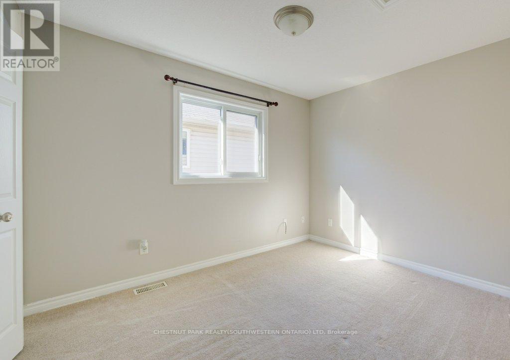 404 Tealby Crescent, Waterloo, ON - Indoor Photo Showing Other Room
