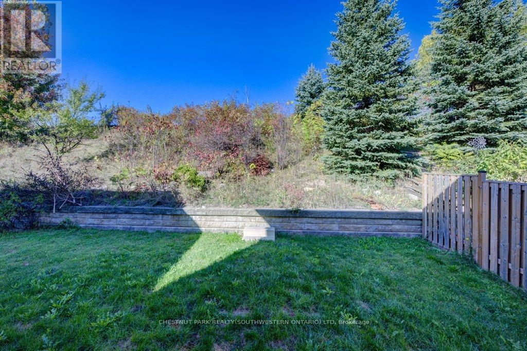 404 Tealby Crescent, Waterloo, ON - Outdoor