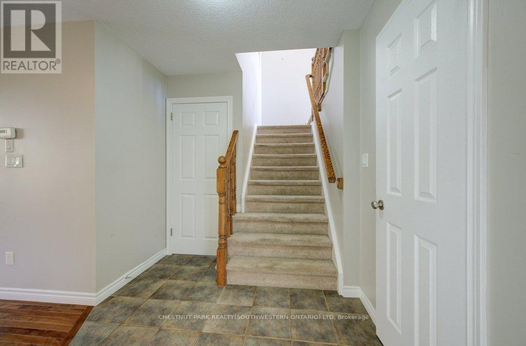 404 Tealby Crescent, Waterloo, ON - Indoor Photo Showing Other Room
