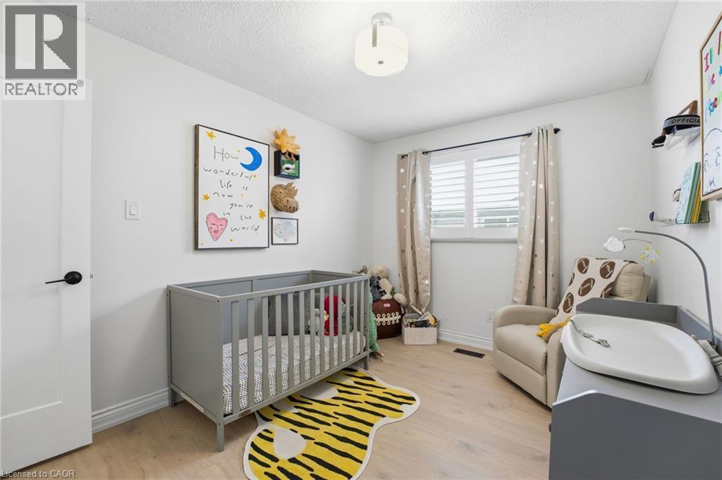 104 Cindy Avenue, Cambridge, ON - Indoor Photo Showing Bedroom