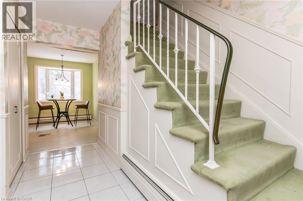 198 Ashcroft Place, Waterloo, ON - Indoor Photo Showing Other Room