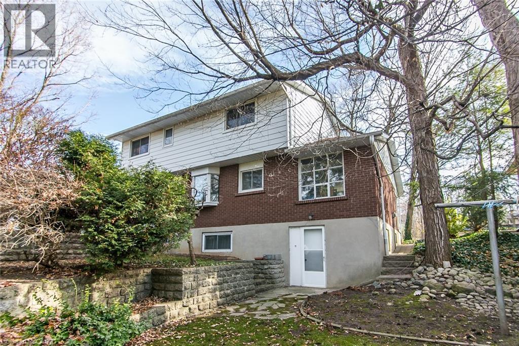 198 Ashcroft Place, Waterloo, ON - Outdoor