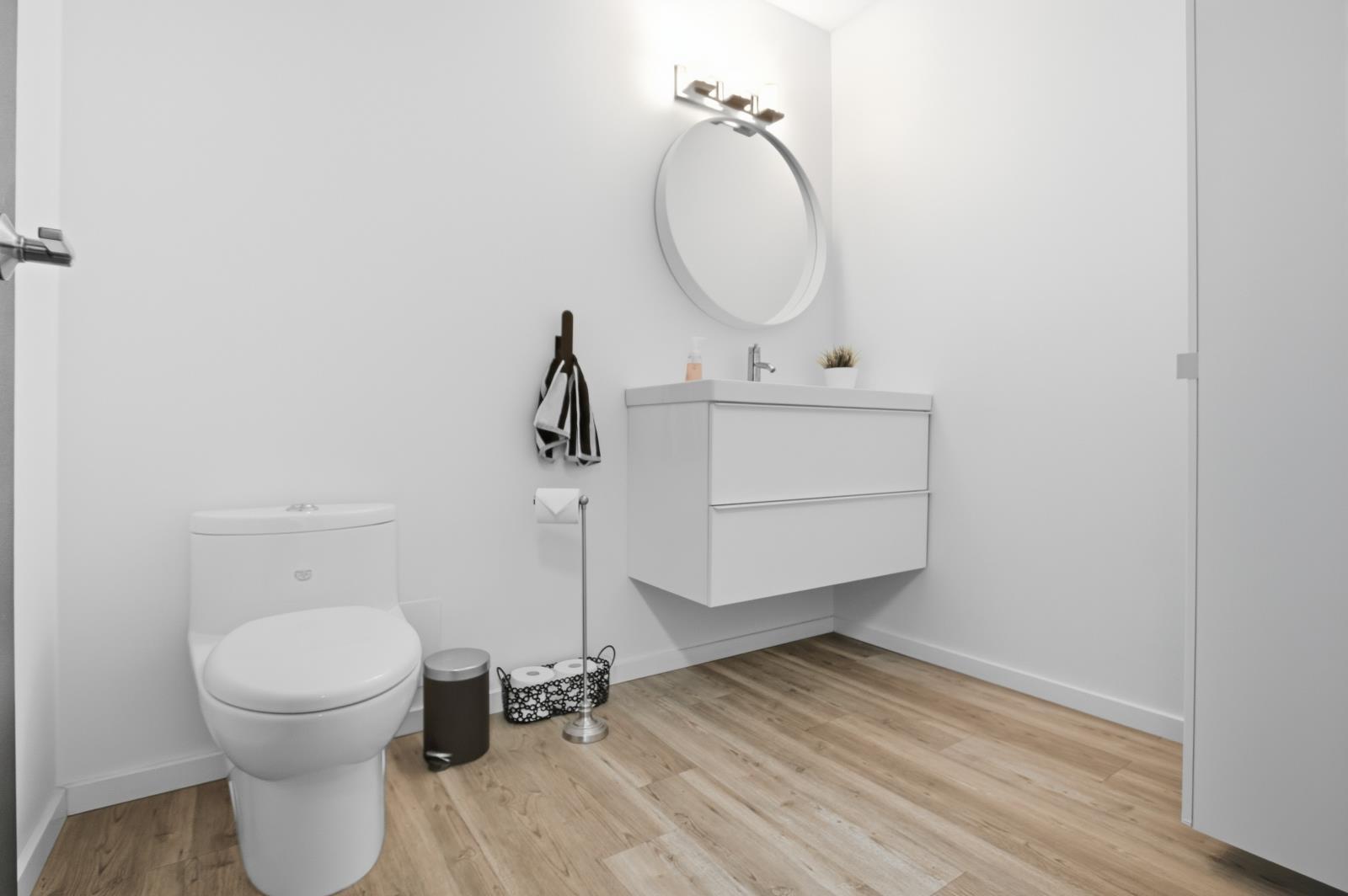 3 3, 9411 98 Ave Nw, Edmonton, AB