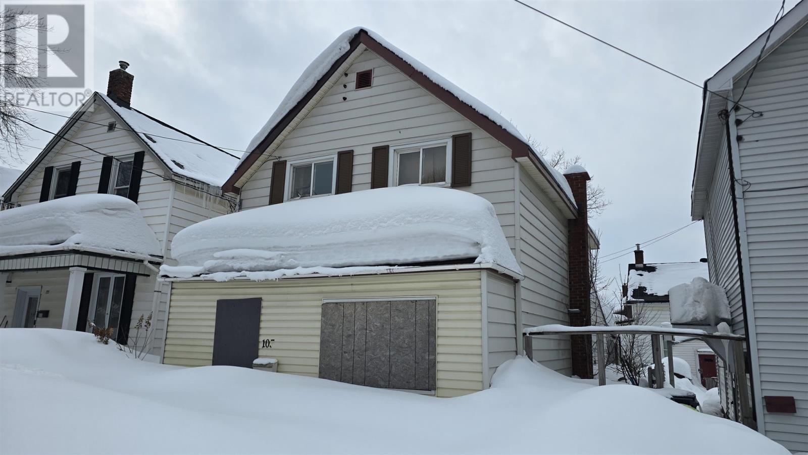 105 Albert St E, Sault Ste. Marie, ON - Outdoor