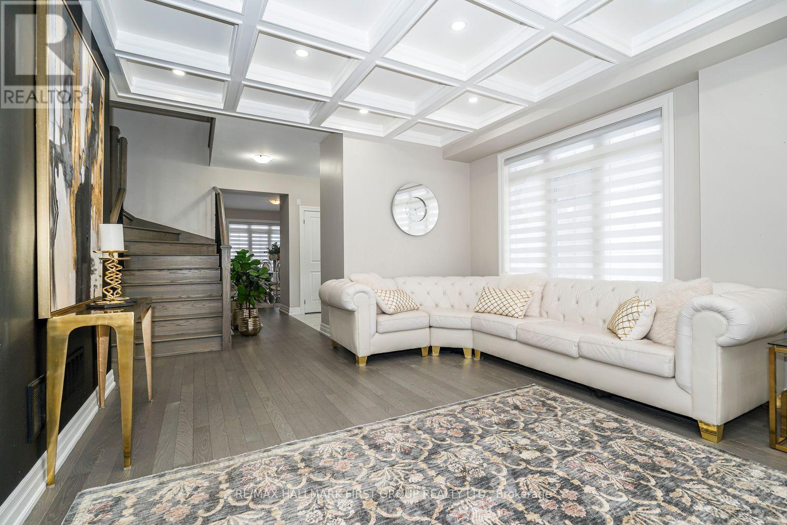 21 Souter Drive, Whitby, ON - Indoor Photo Showing Other Room