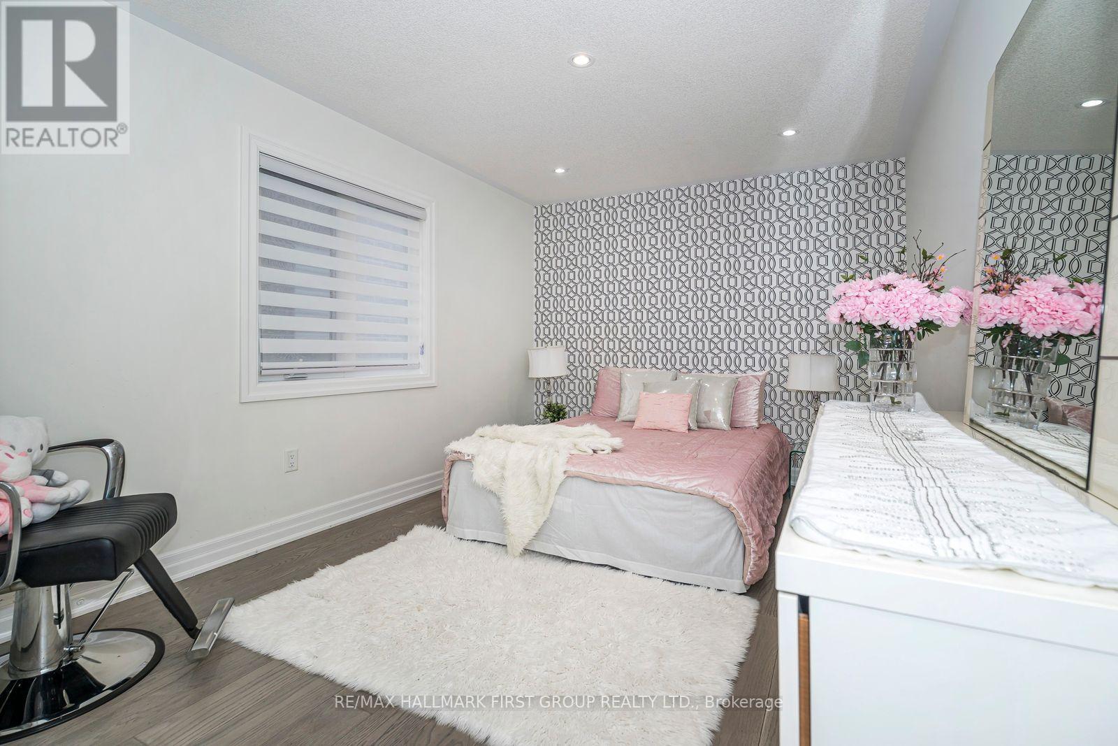 21 Souter Drive, Whitby, ON - Indoor Photo Showing Bedroom