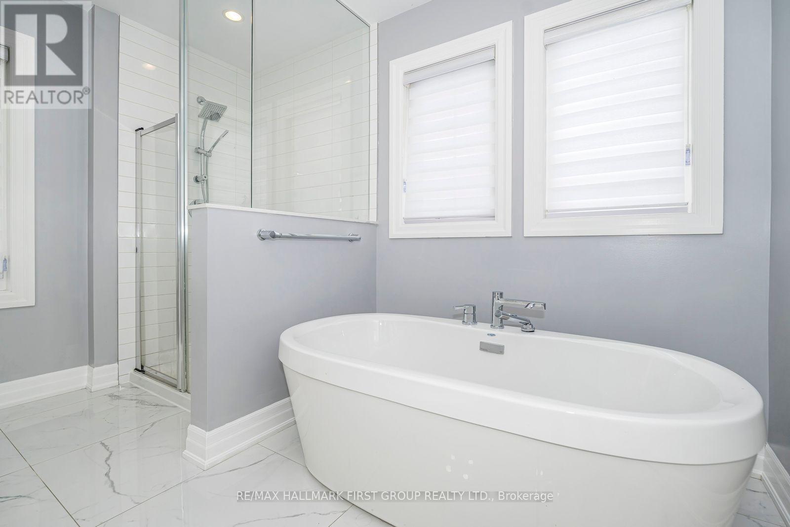 21 Souter Drive, Whitby, ON - Indoor Photo Showing Bathroom