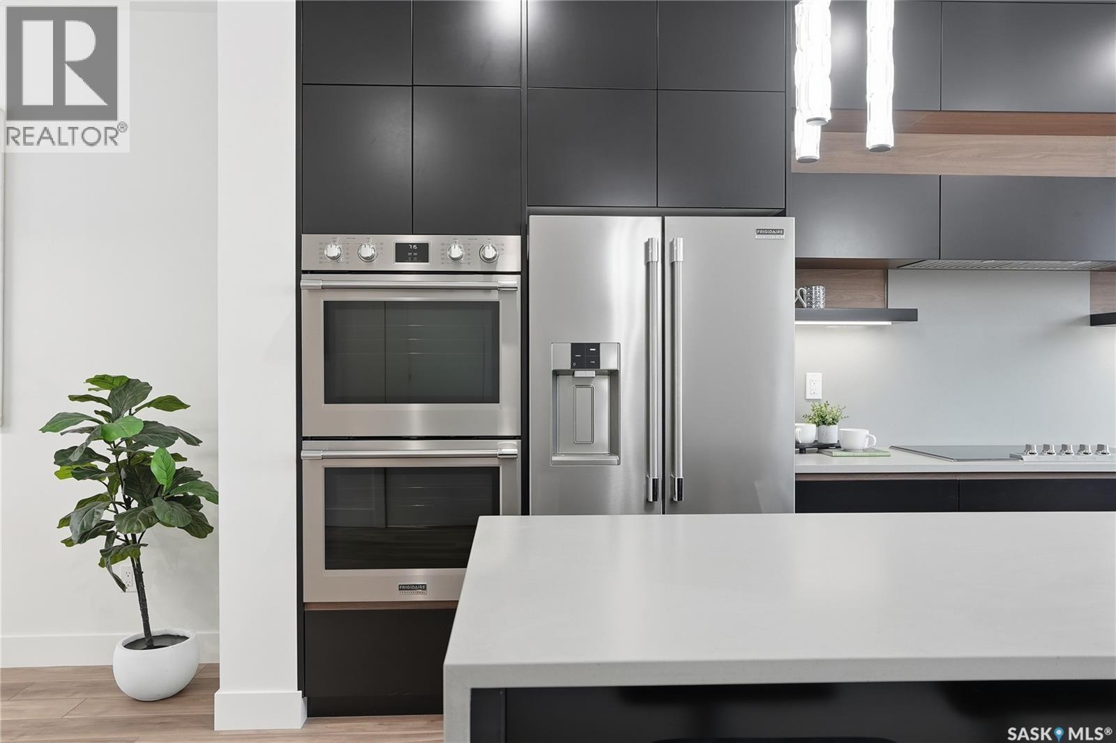 1139 13Th Street E, Saskatoon, SK - Indoor Photo Showing Kitchen