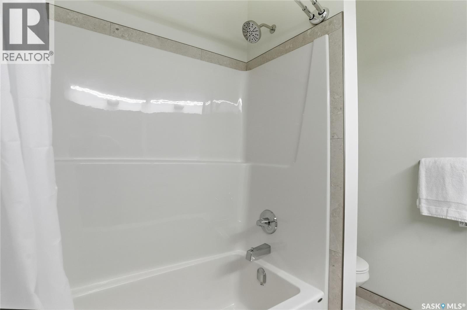 1139 13Th Street E, Saskatoon, SK - Indoor Photo Showing Bathroom