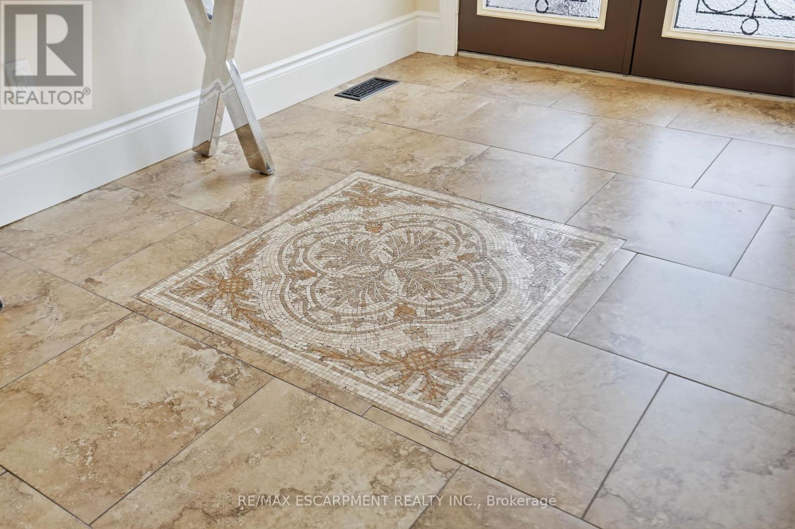 223 Annabelle Street, Hamilton, ON - Indoor Photo Showing Other Room