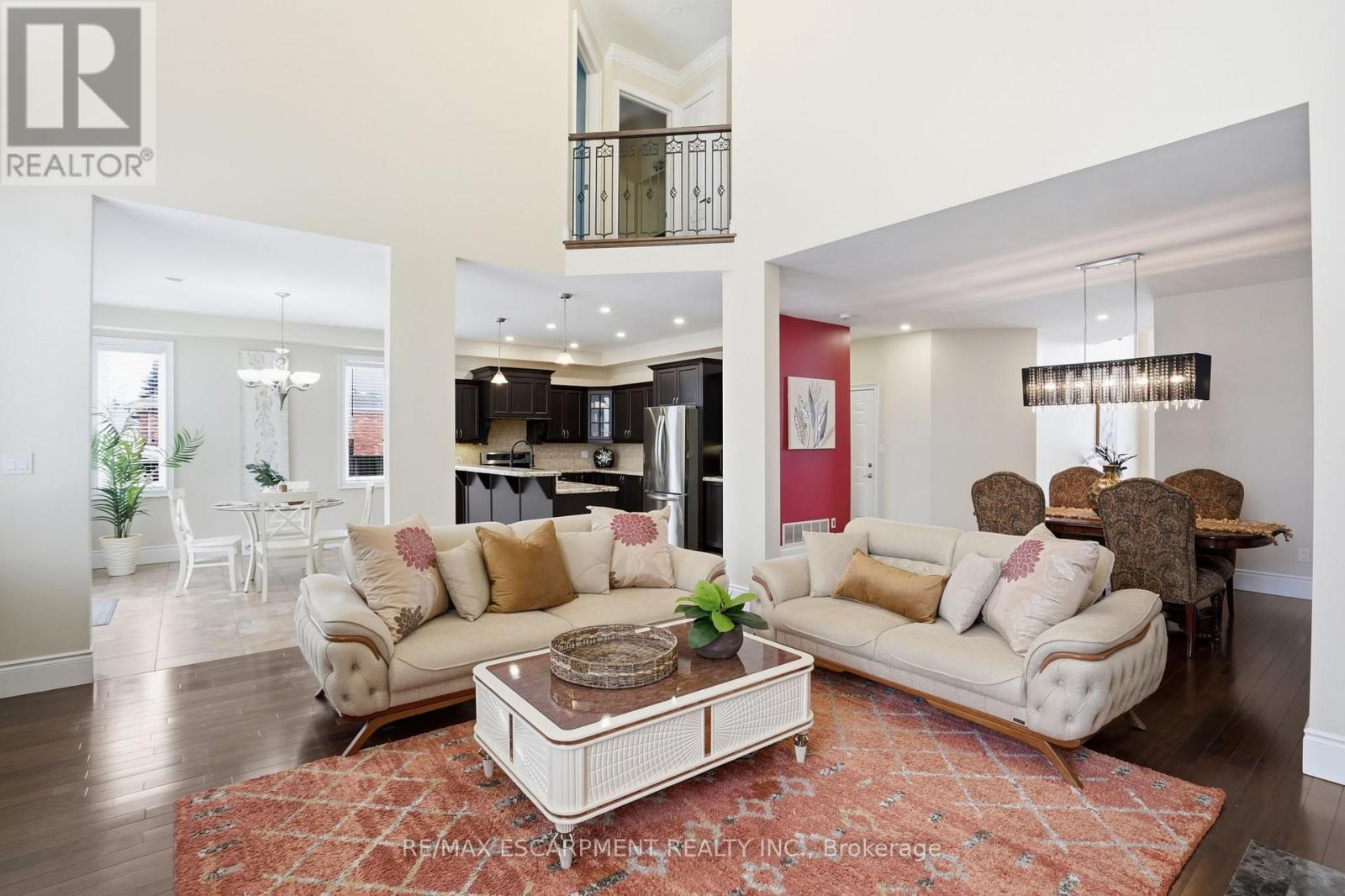 223 Annabelle Street, Hamilton, ON - Indoor Photo Showing Living Room