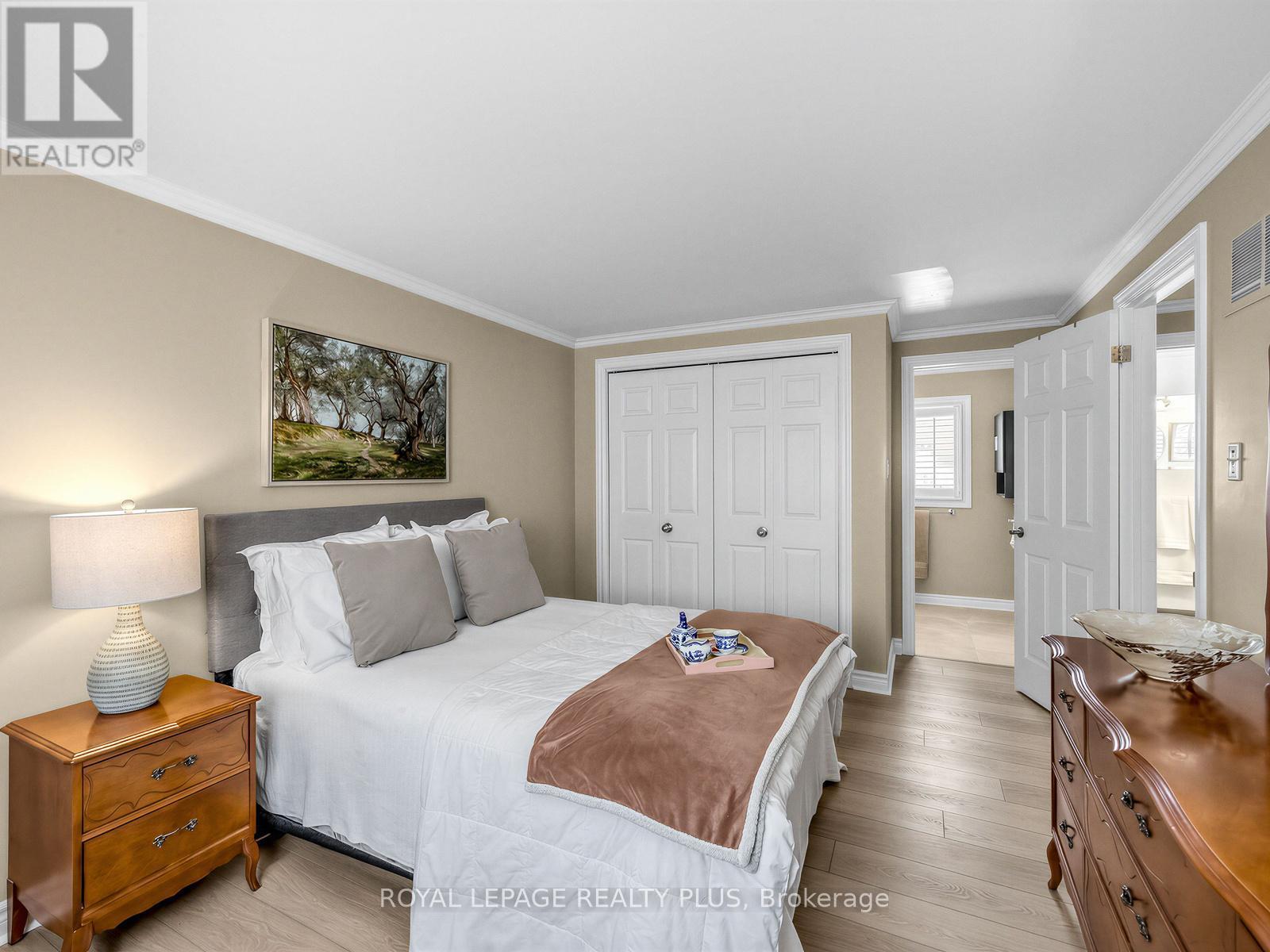 4138 Marigold Crescent, Mississauga, ON - Indoor Photo Showing Bedroom