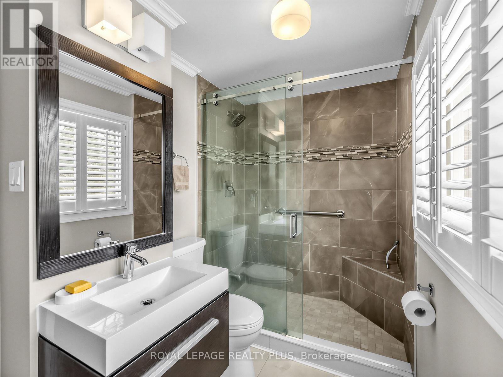 4138 Marigold Crescent, Mississauga, ON - Indoor Photo Showing Bathroom