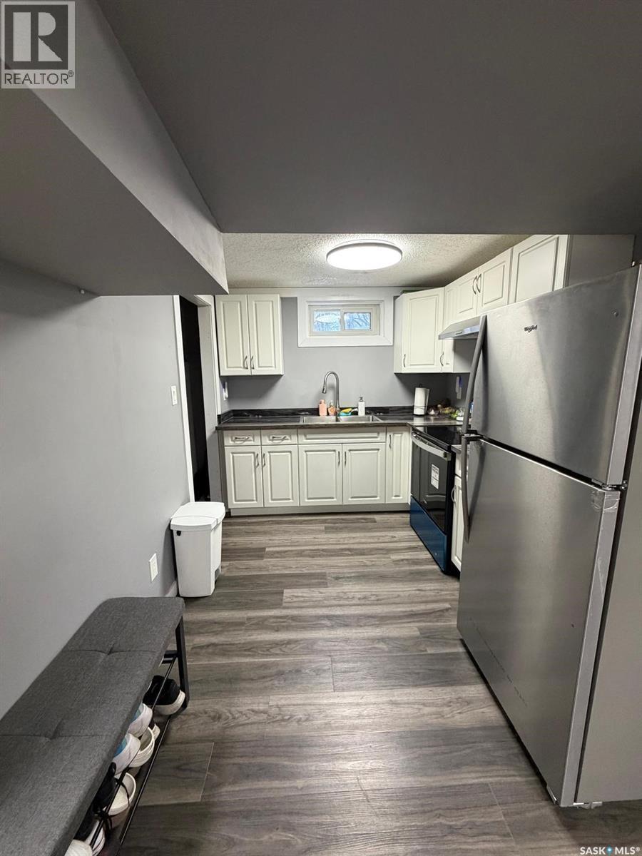 3629 Centennial Drive, Saskatoon, SK - Indoor Photo Showing Kitchen