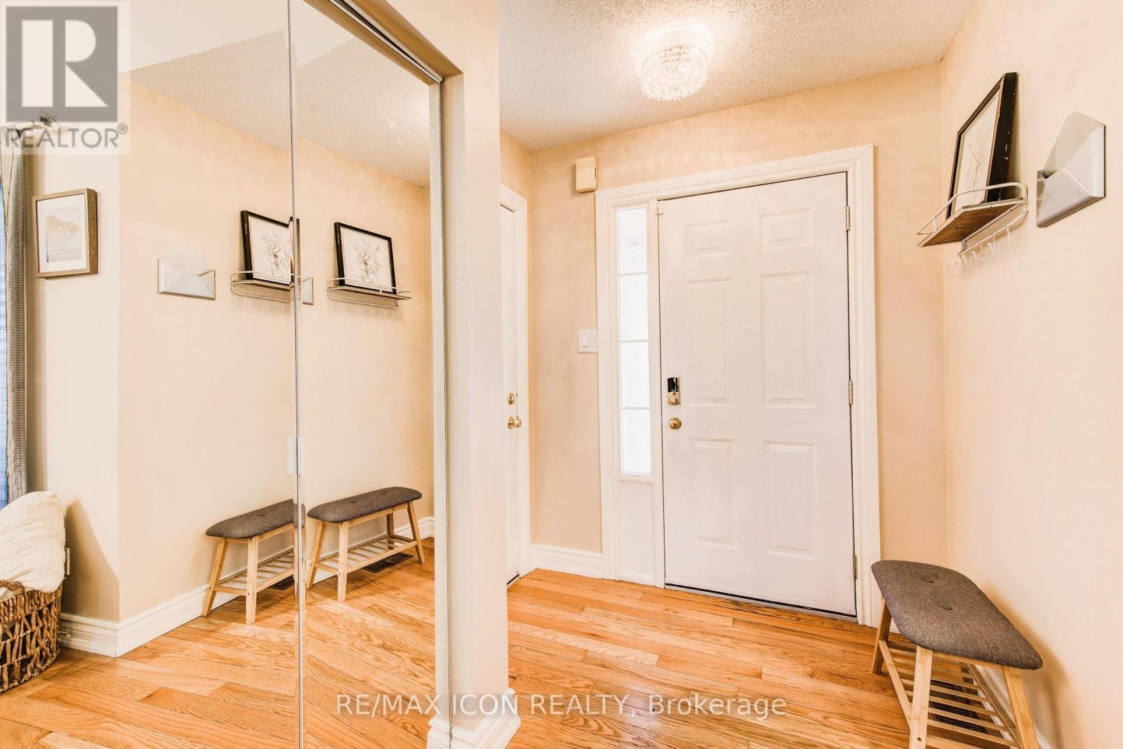 84 Endeavour Drive, Cambridge, ON - Indoor Photo Showing Other Room