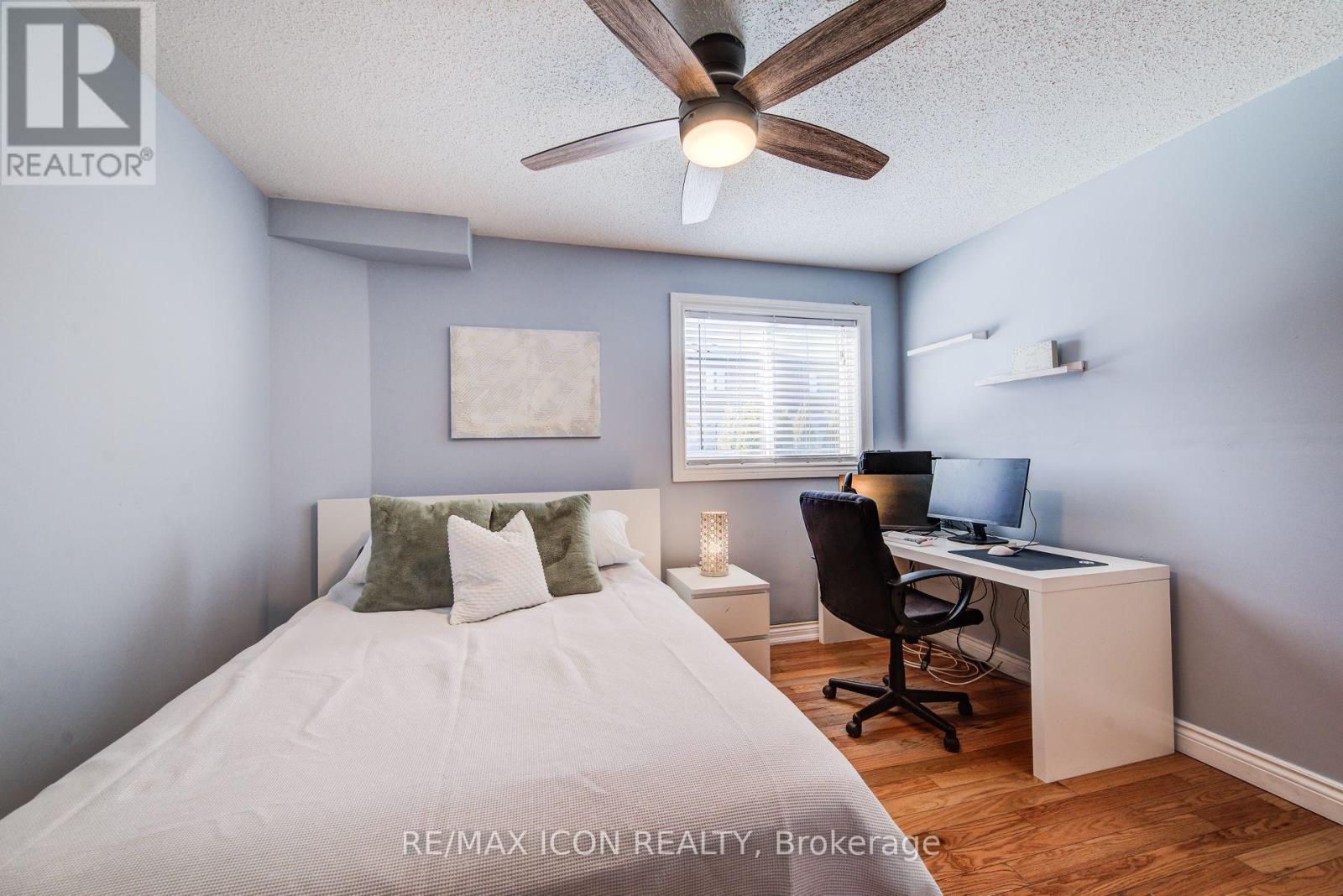 84 Endeavour Drive, Cambridge, ON - Indoor Photo Showing Bedroom