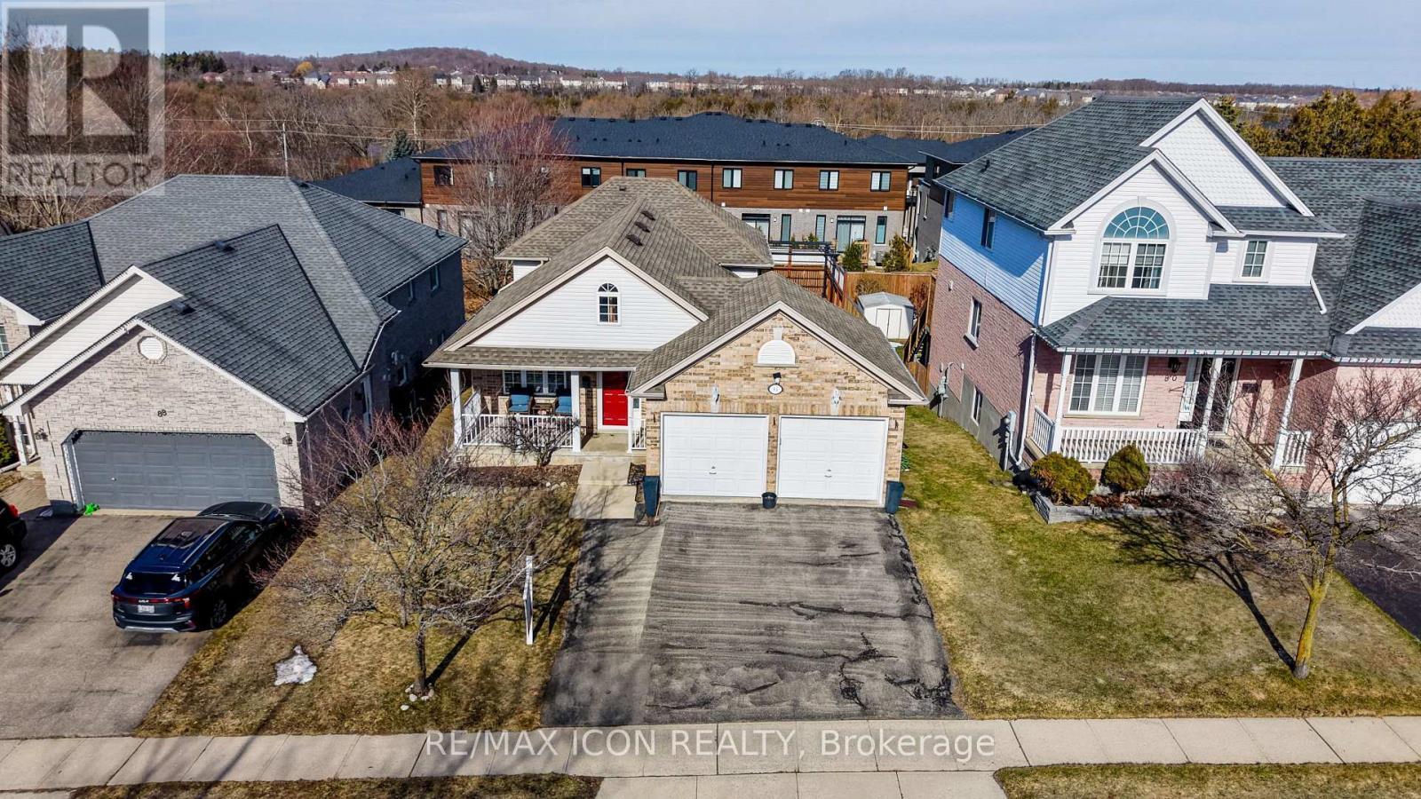 84 Endeavour Drive, Cambridge, ON - Outdoor With Facade