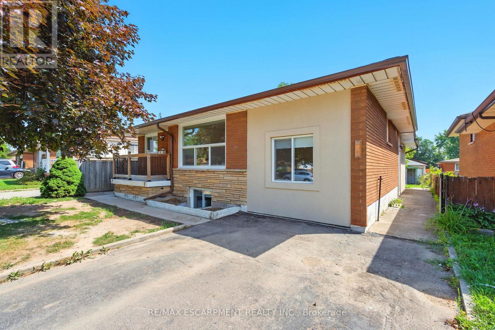 929 Upper Ottawa Street, Hamilton, ON - Outdoor