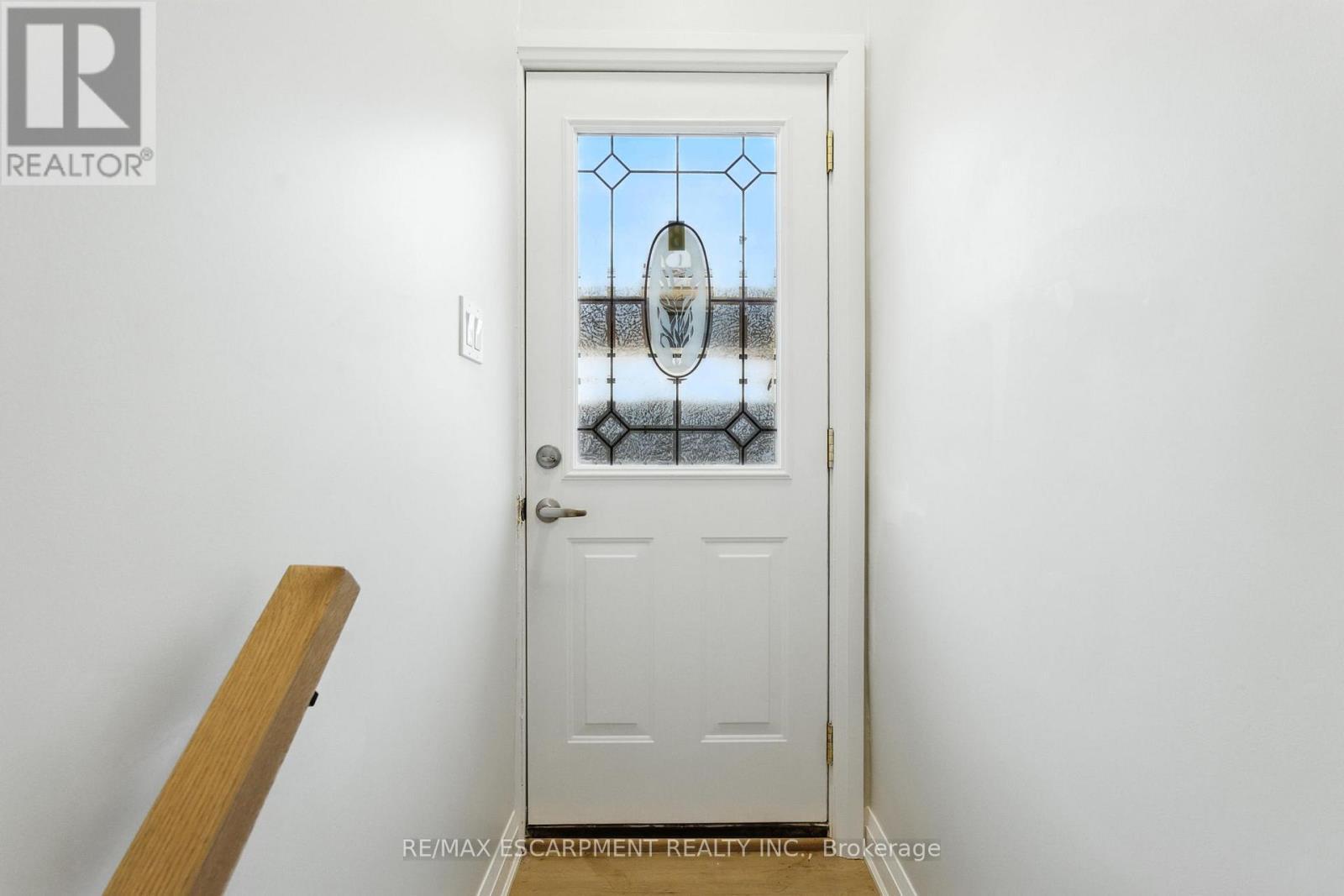 UNIT B - 929 Upper Ottawa Street, Hamilton, ON - Indoor Photo Showing Other Room