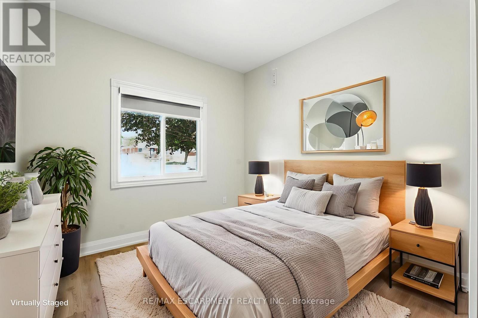 UNIT C - 929 Upper Ottawa Street, Hamilton, ON - Indoor Photo Showing Bedroom