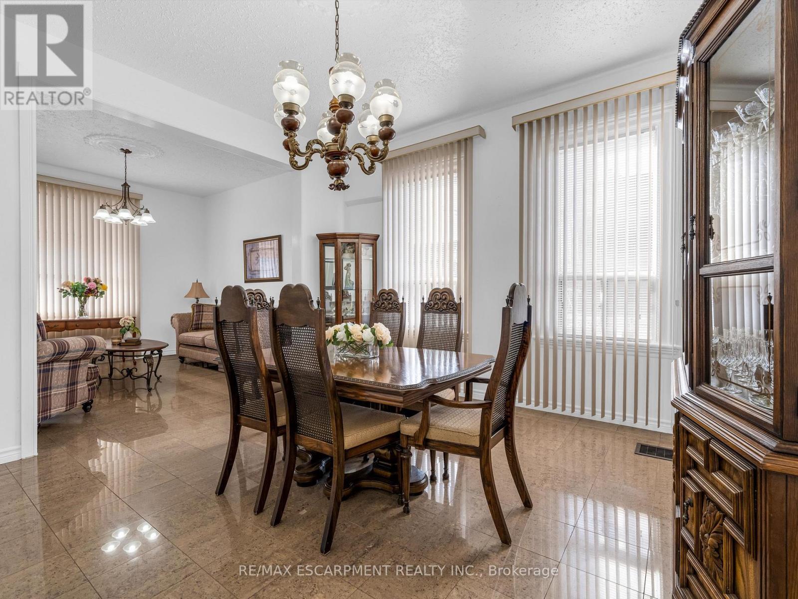 93 Murray Street E, Hamilton, ON - Indoor Photo Showing Dining Room