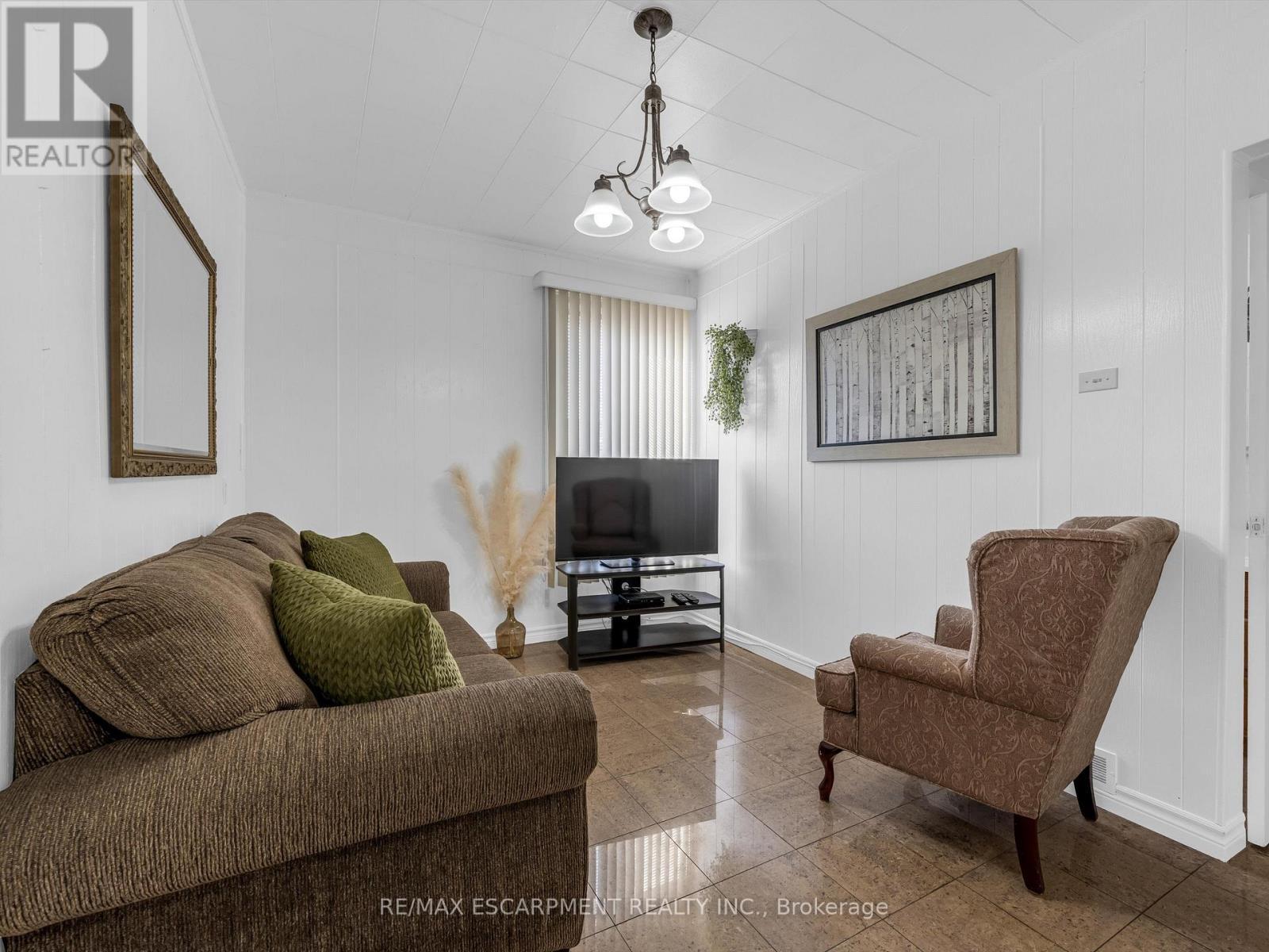 93 Murray Street E, Hamilton, ON - Indoor