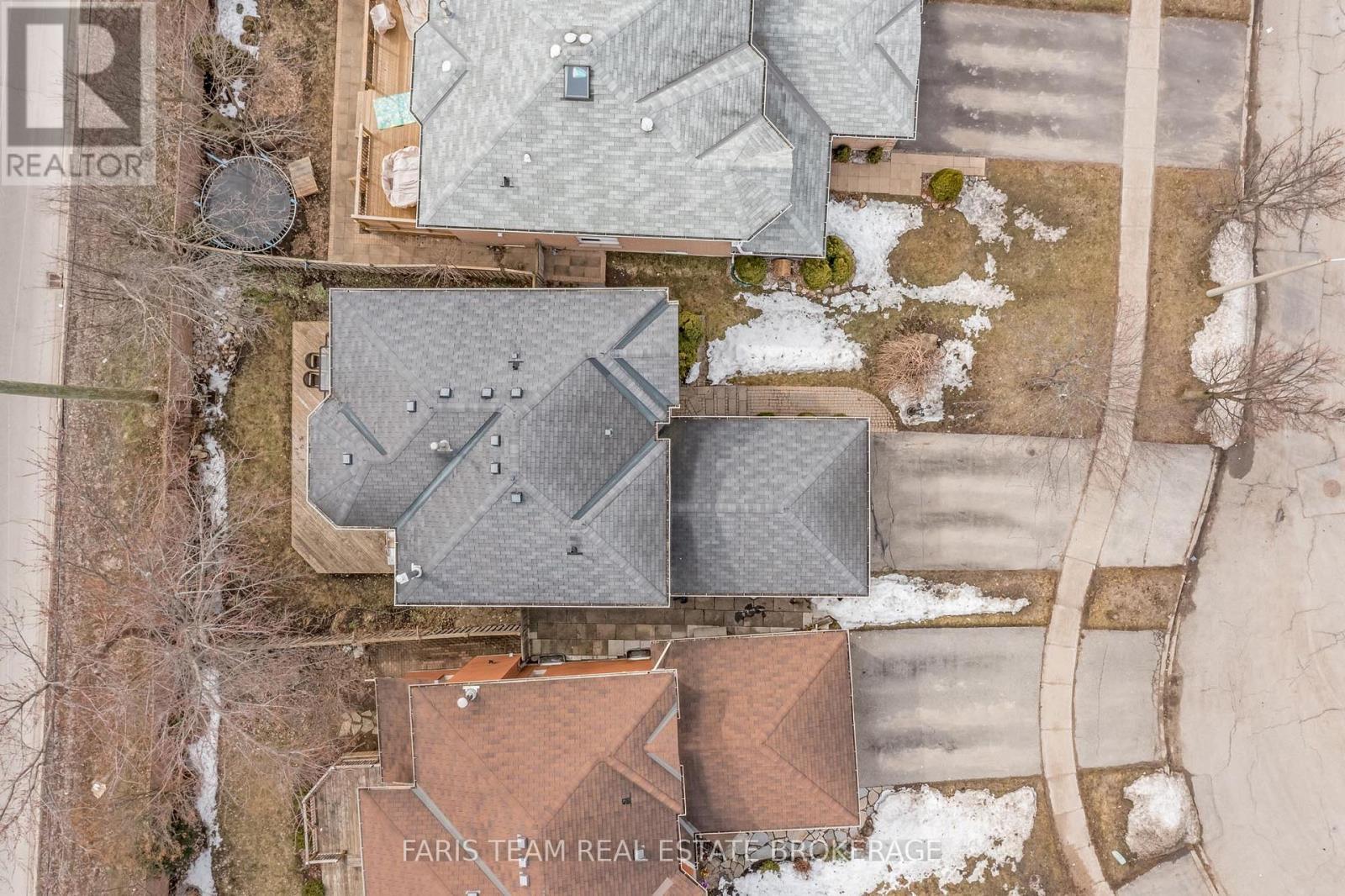 31 Etherington Crescent, Barrie, ON -