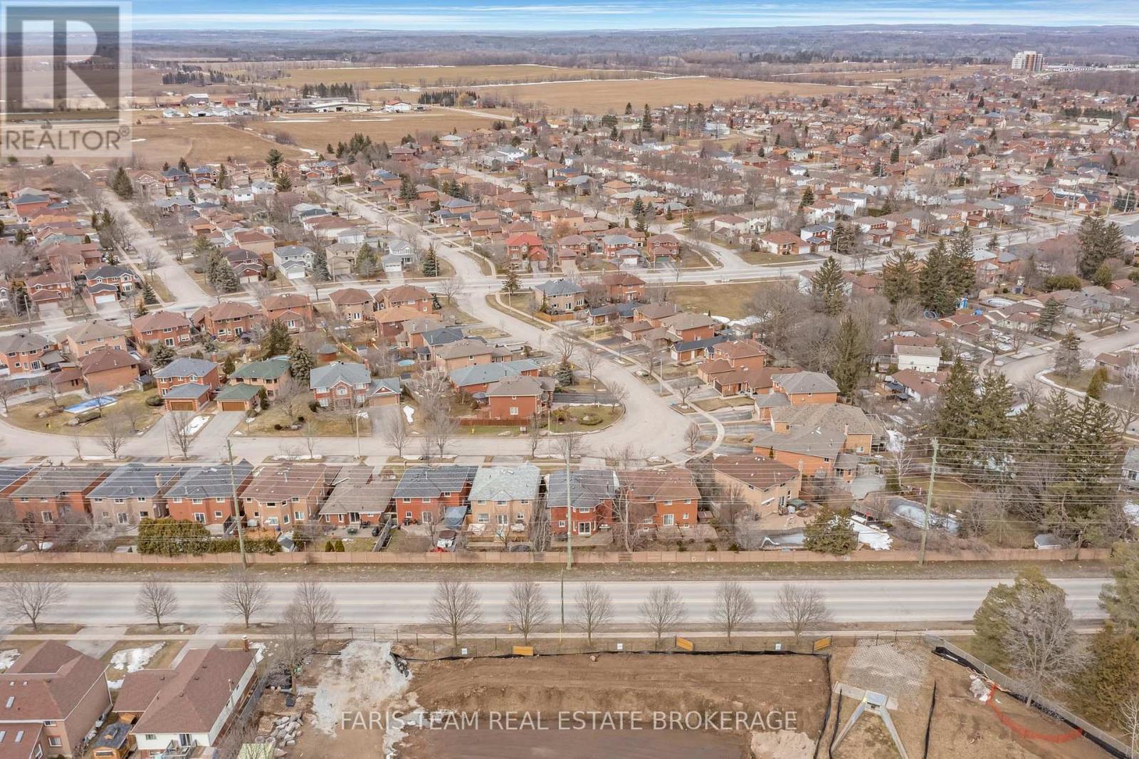 31 Etherington Crescent, Barrie, ON - Outdoor With View