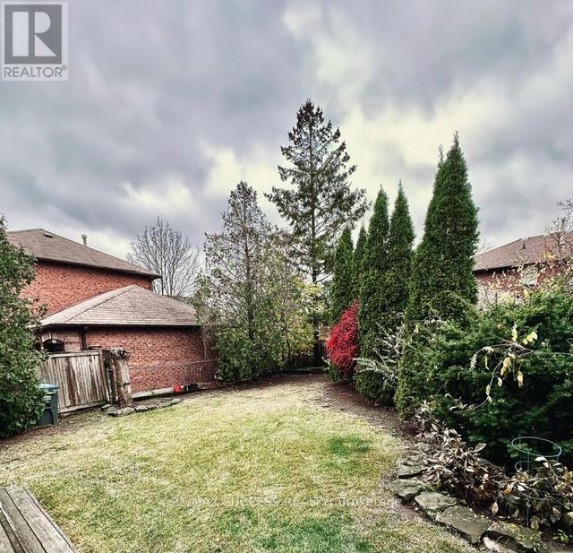 6643 Mockingbird Lane, Mississauga, ON - Outdoor