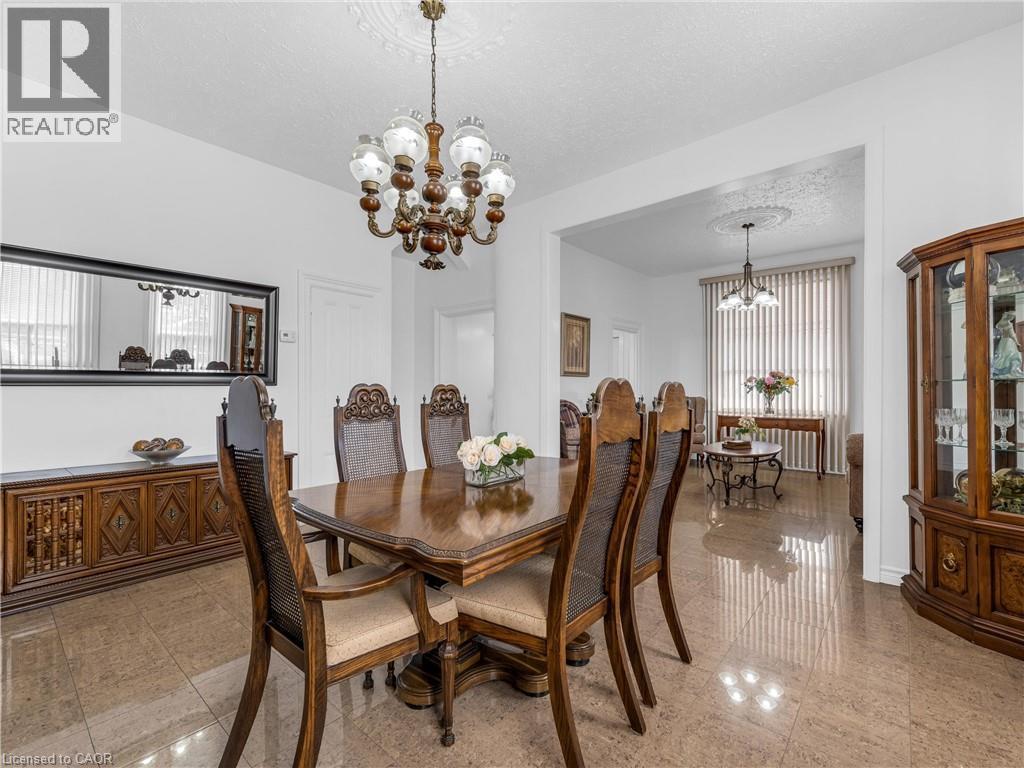 93 Murray Street E, Hamilton, ON - Indoor Photo Showing Dining Room