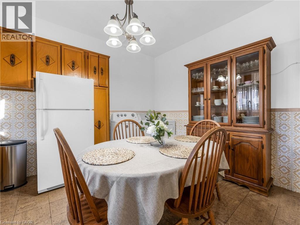 93 Murray Street E, Hamilton, ON - Indoor Photo Showing Dining Room