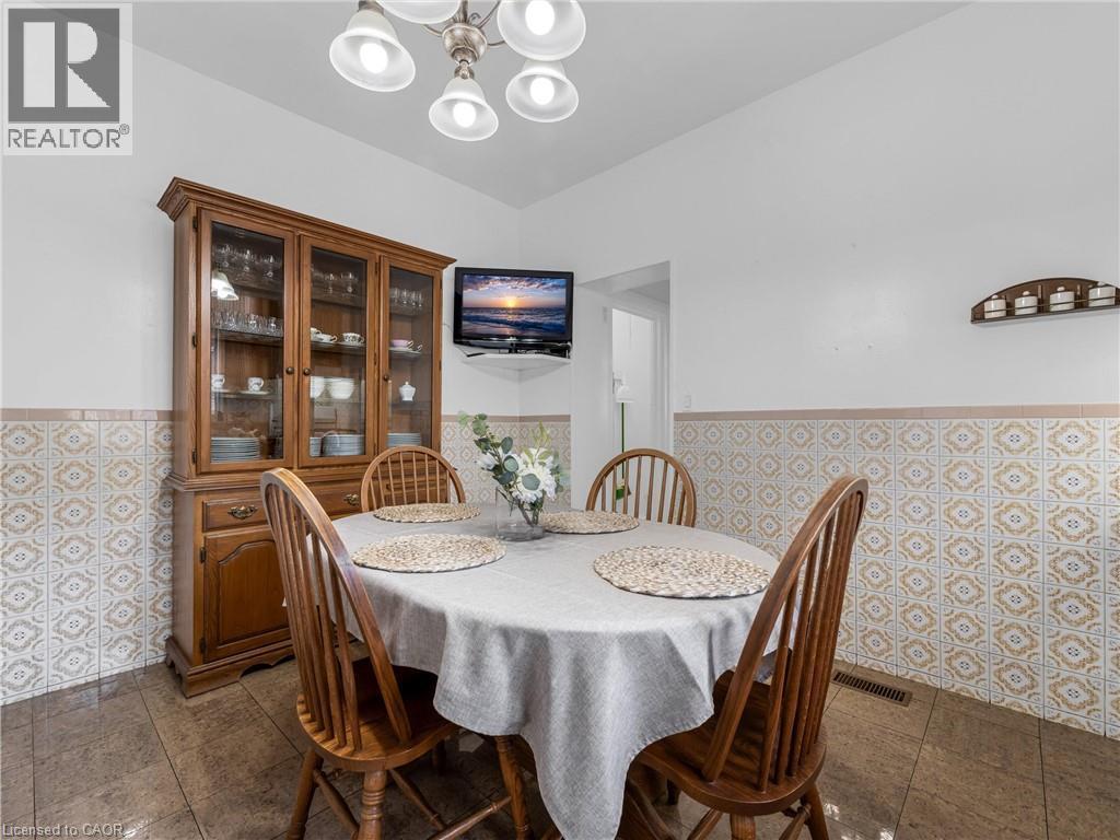 93 Murray Street E, Hamilton, ON - Indoor Photo Showing Dining Room