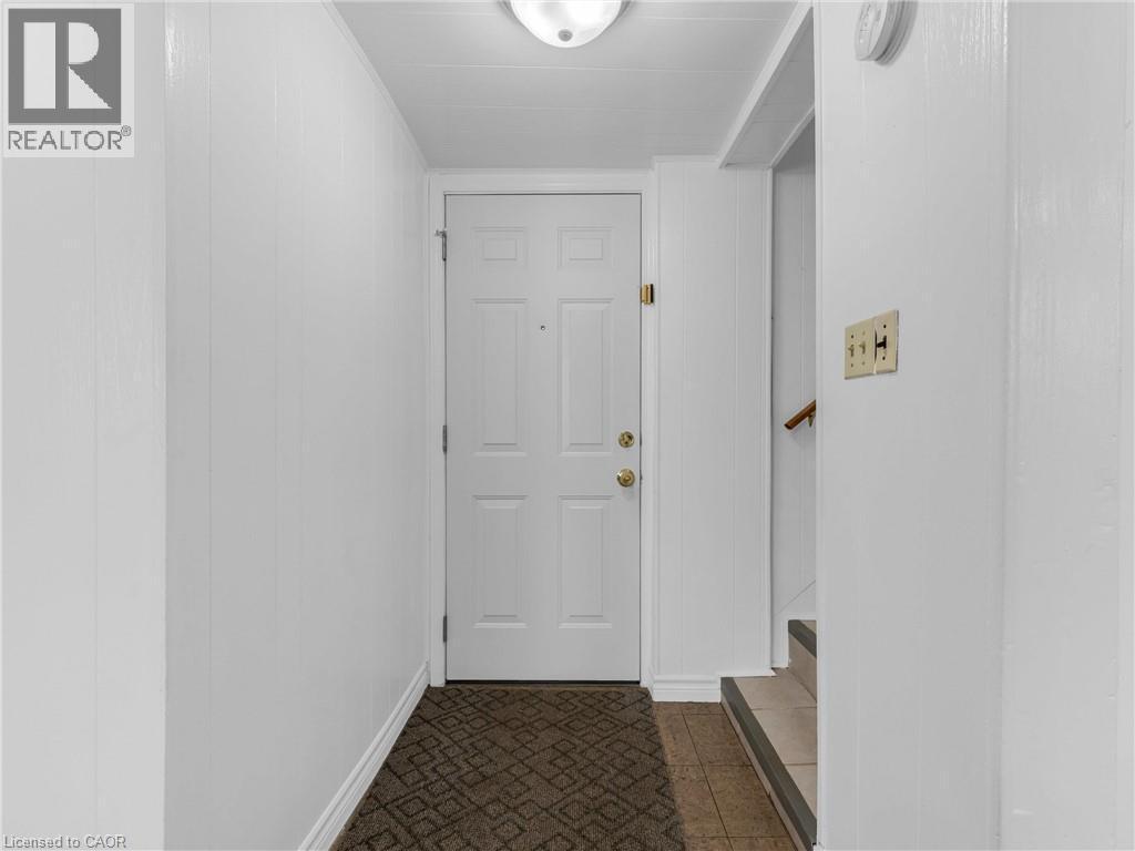 93 Murray Street E, Hamilton, ON - Indoor Photo Showing Other Room