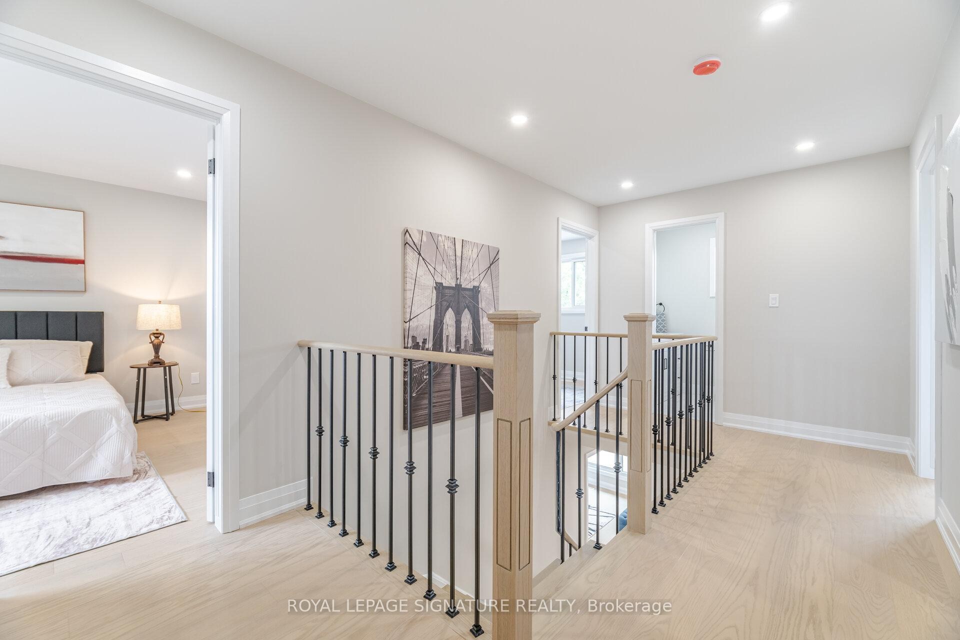 2392 Arnold Crescent, Burlington, ON - Indoor Photo Showing Other Room