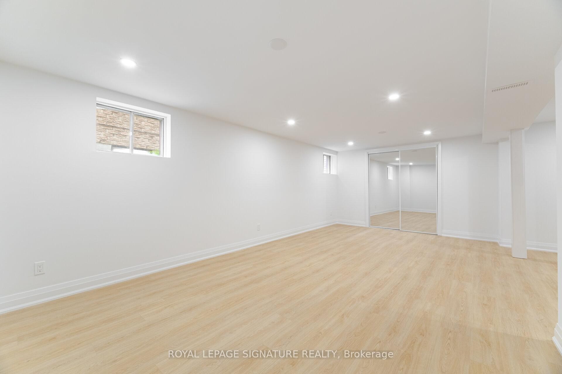 2392 Arnold Crescent, Burlington, ON - Indoor