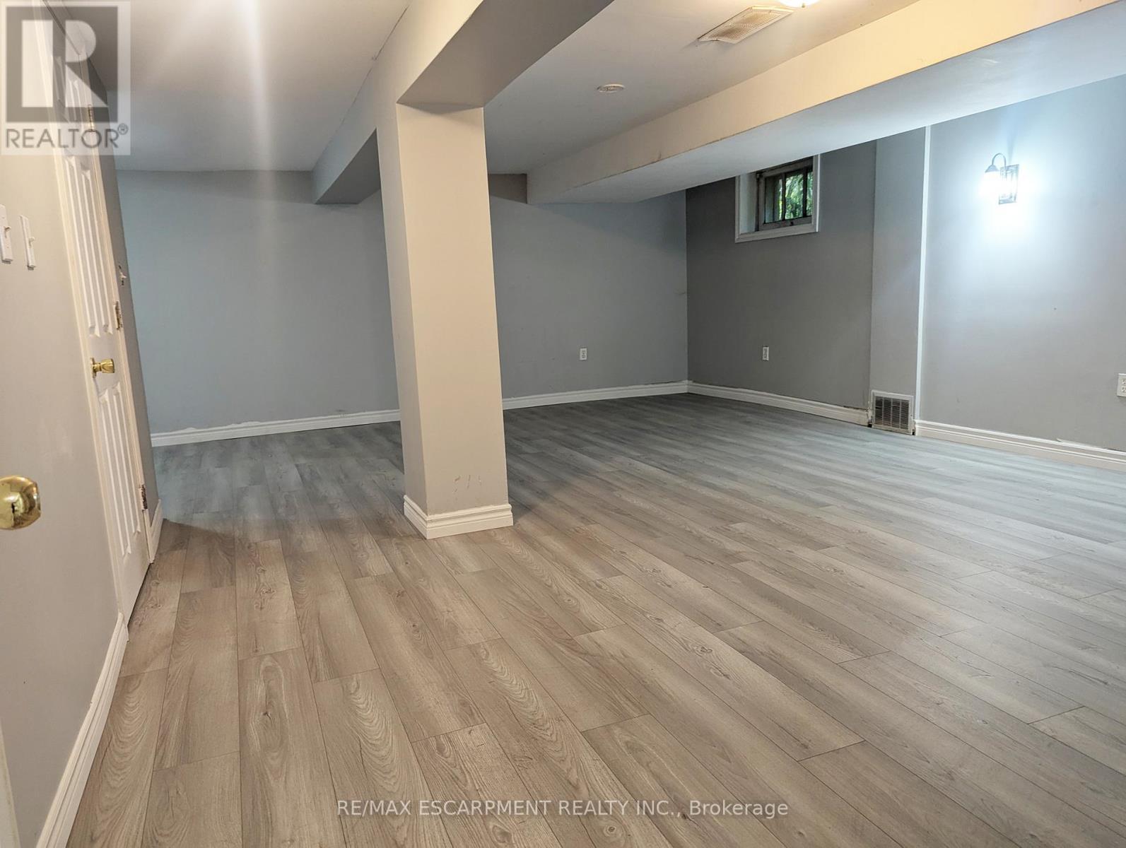 82 East 38Th Street, Hamilton, ON - Indoor Photo Showing Other Room