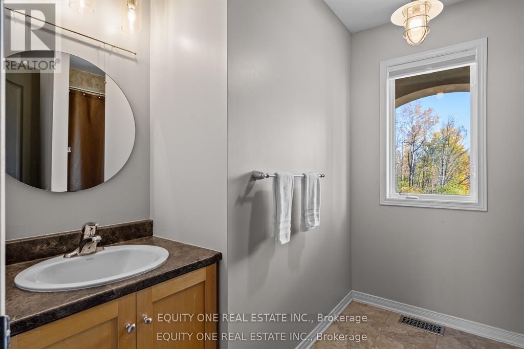 133 Arbourbrook Boulevard, Ottawa, ON - Indoor Photo Showing Bathroom