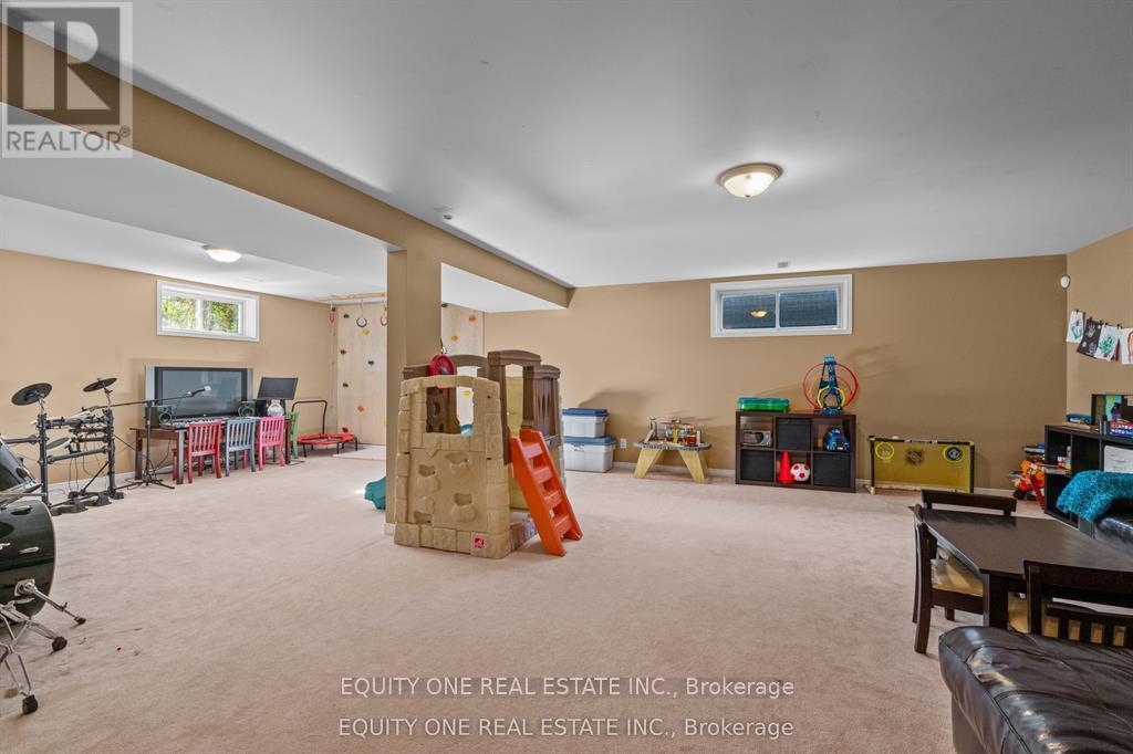 133 Arbourbrook Boulevard, Ottawa, ON - Indoor