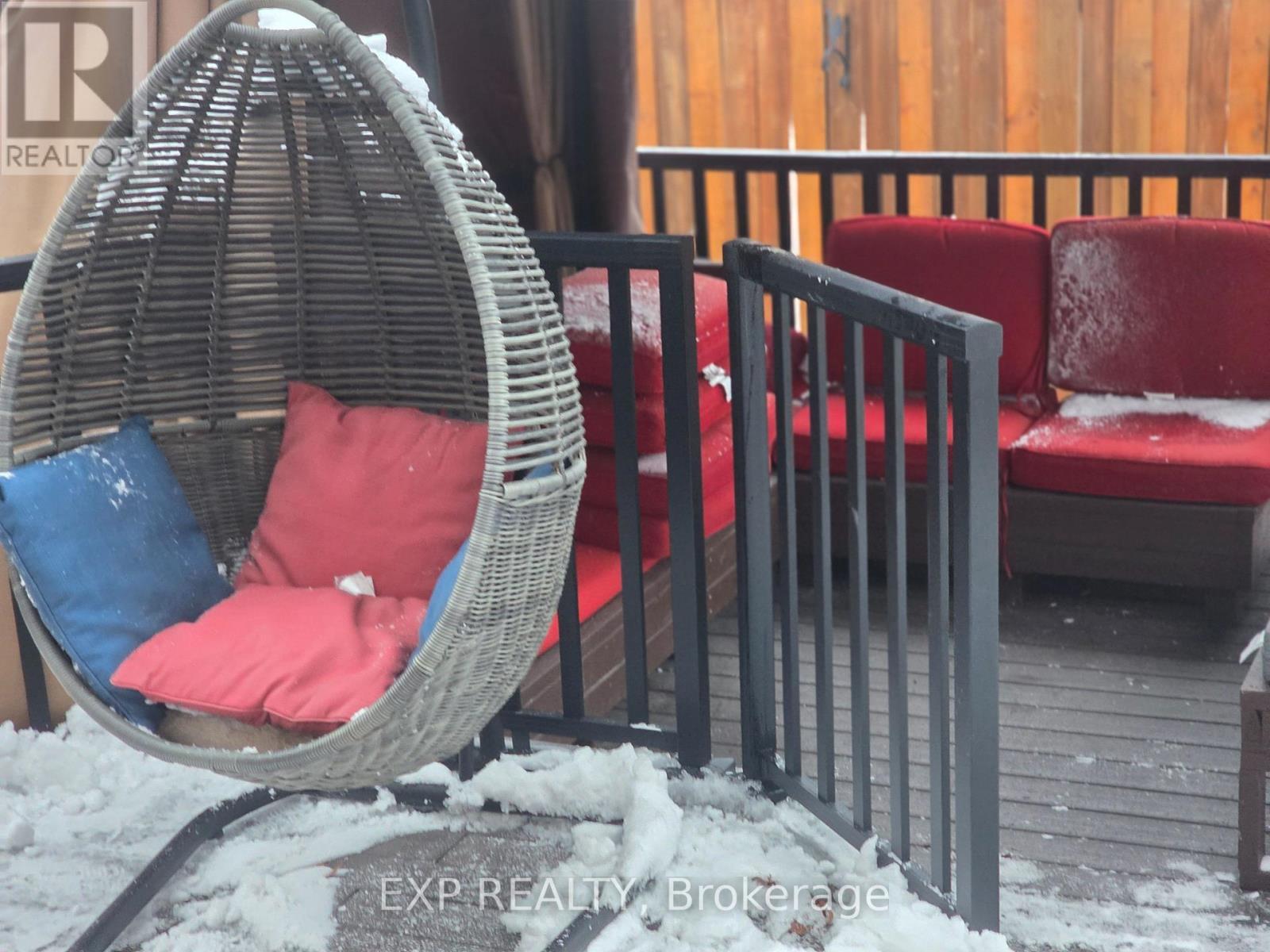 228 Greti Drive, Hamilton, ON - Outdoor