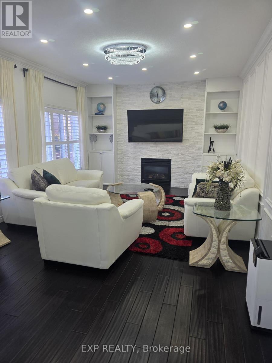 228 Greti Drive, Hamilton, ON - Indoor Photo Showing Living Room With Fireplace