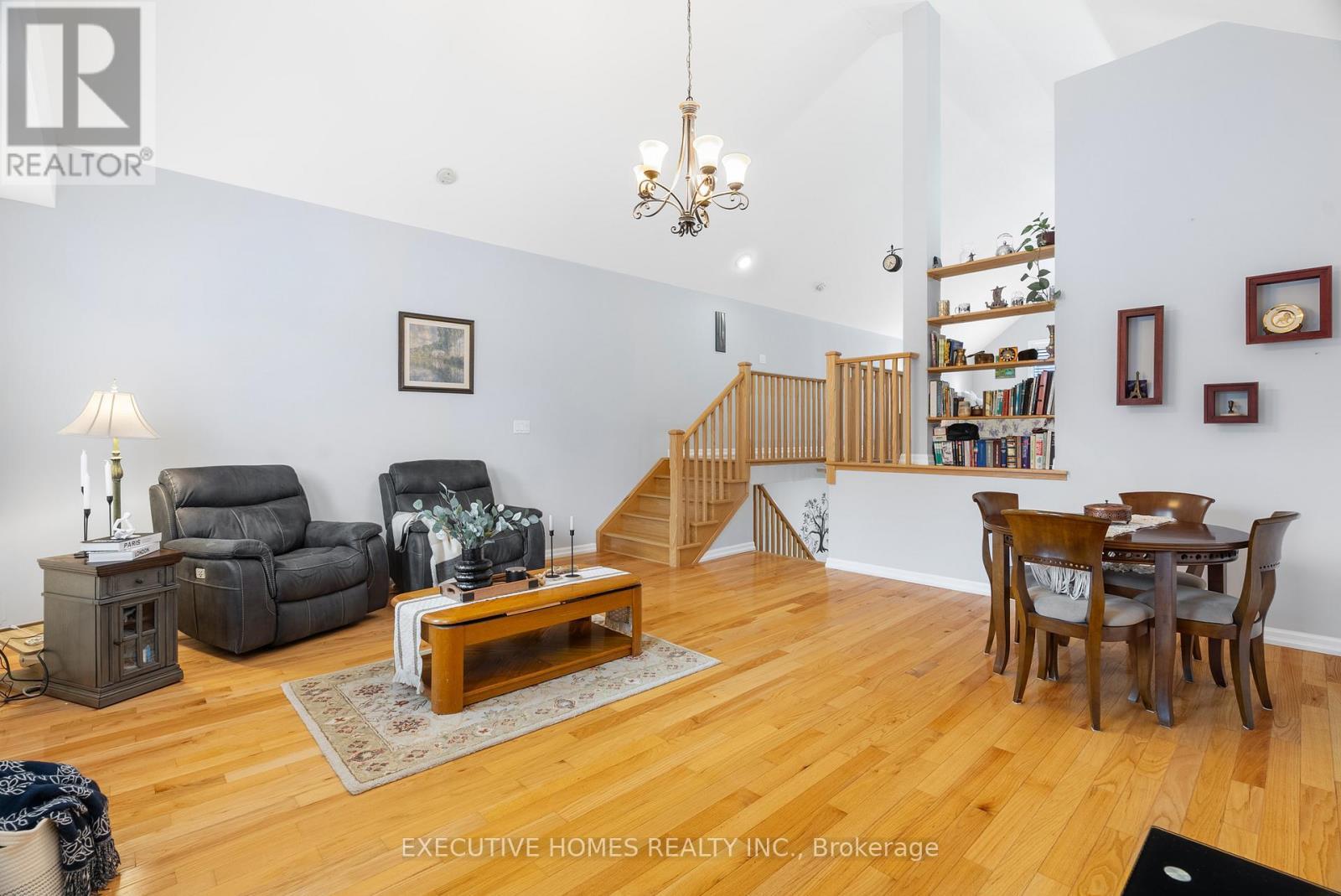 582 Upper James Street, Hamilton, ON