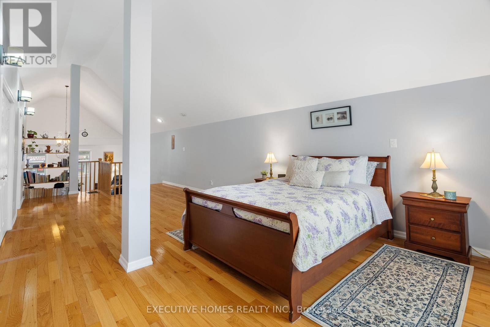 582 Upper James Street, Hamilton, ON