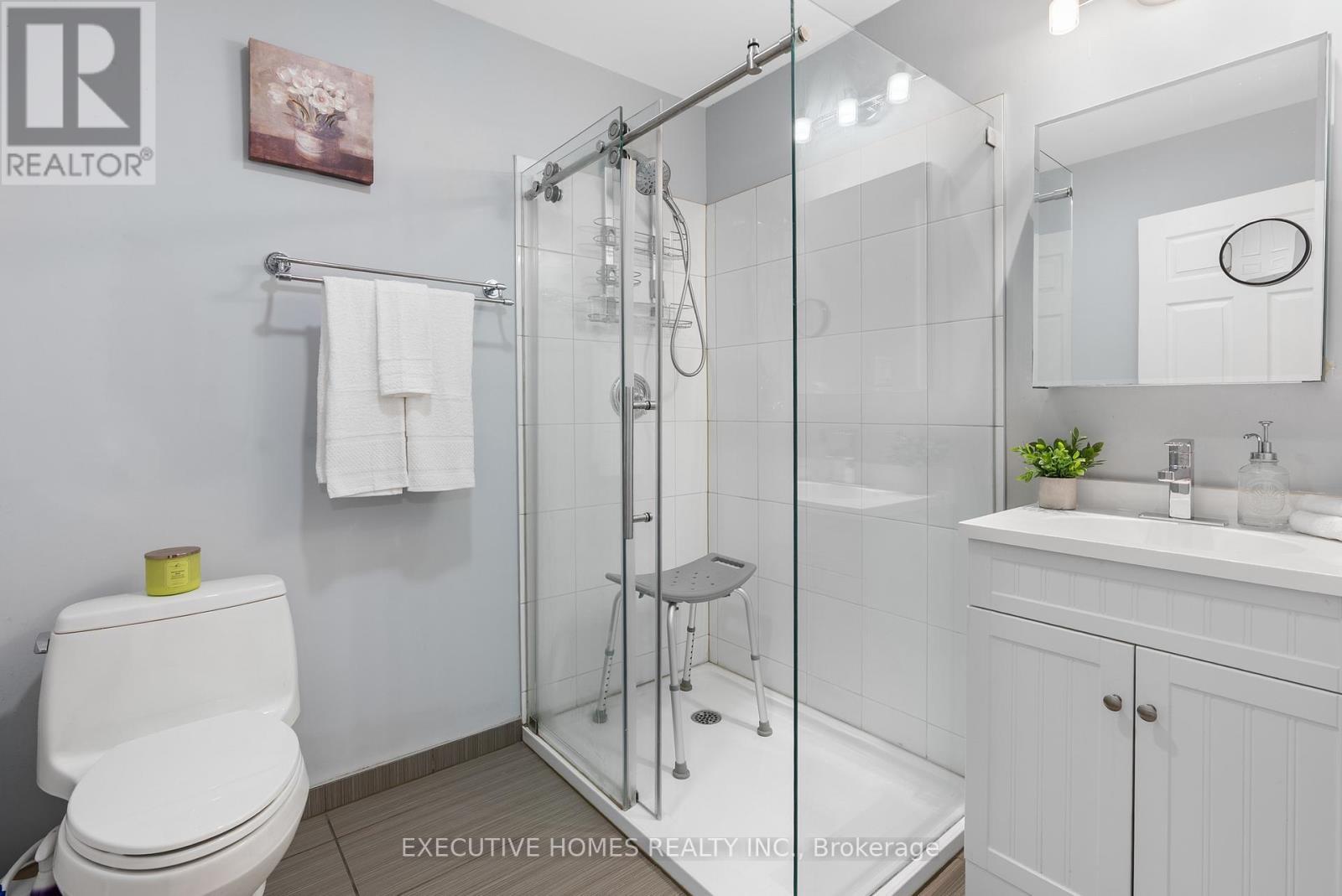 582 Upper James Street, Hamilton, ON