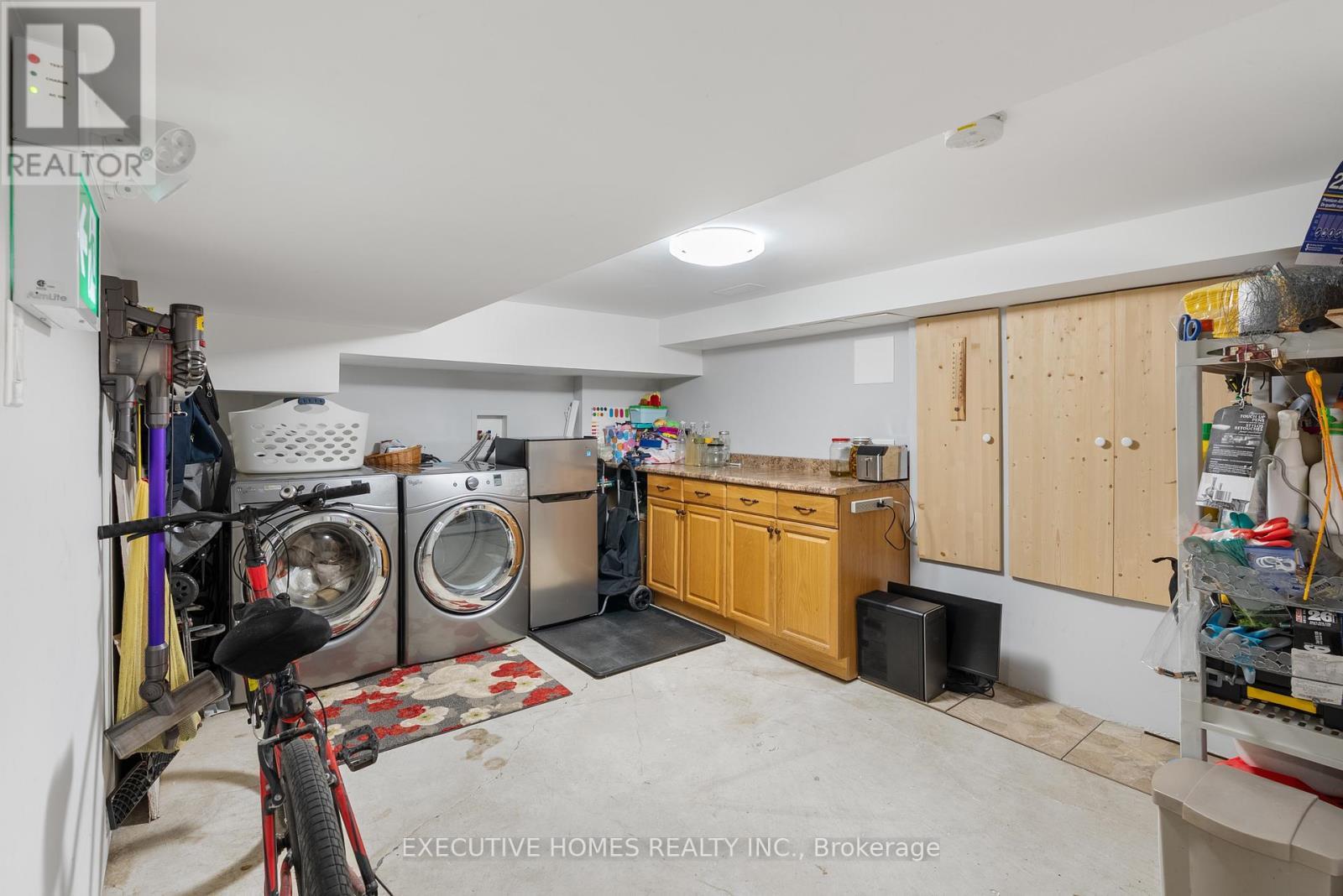 582 Upper James Street, Hamilton, ON