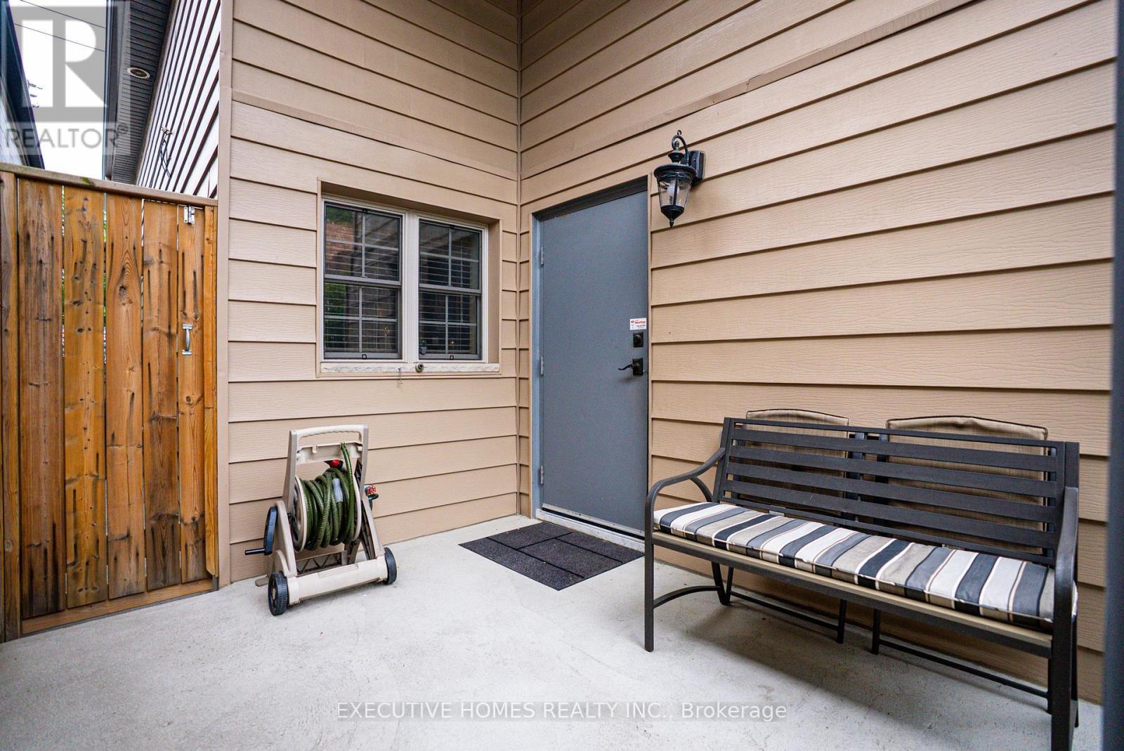 582 Upper James Street, Hamilton, ON