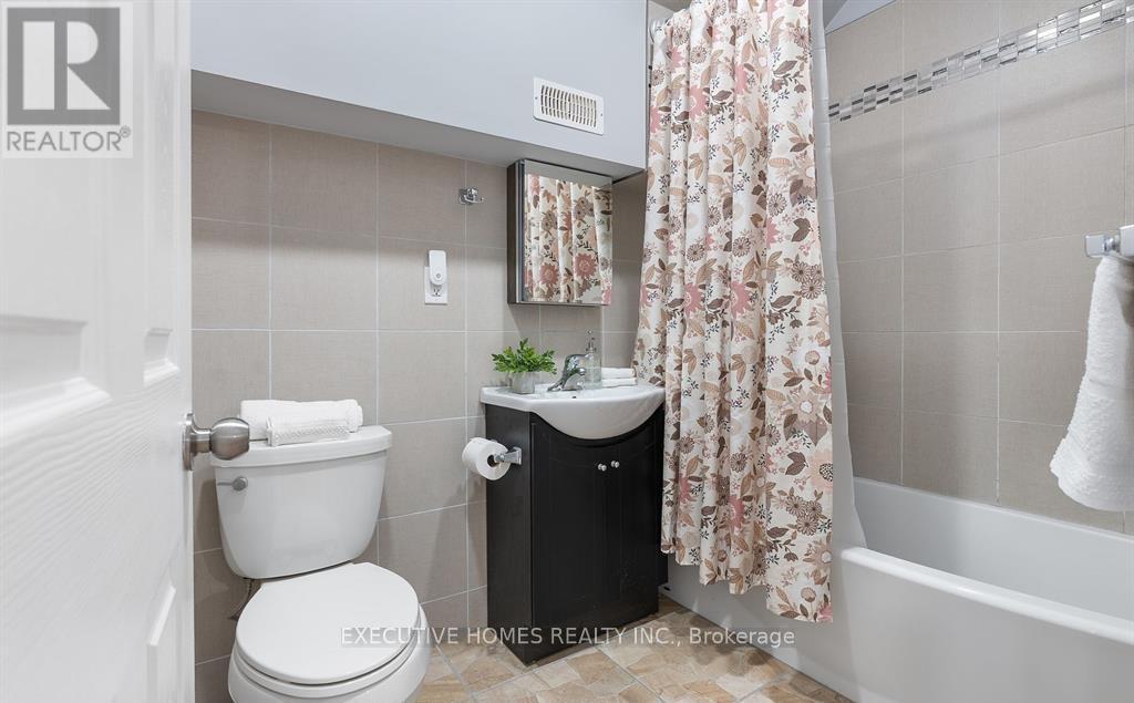 582 Upper James Street, Hamilton, ON