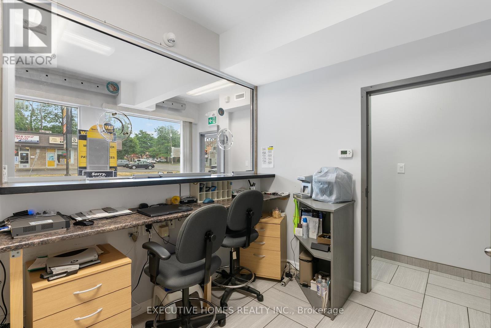 582 Upper James Street, Hamilton, ON