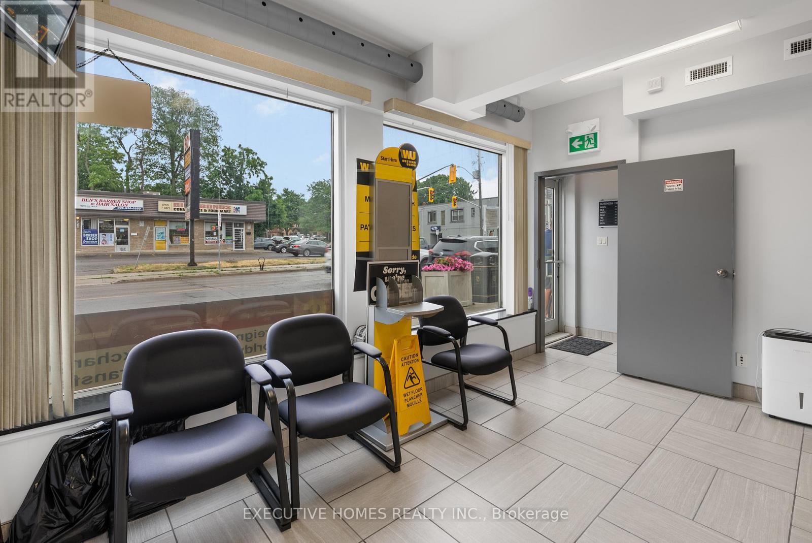 582 Upper James Street, Hamilton, ON